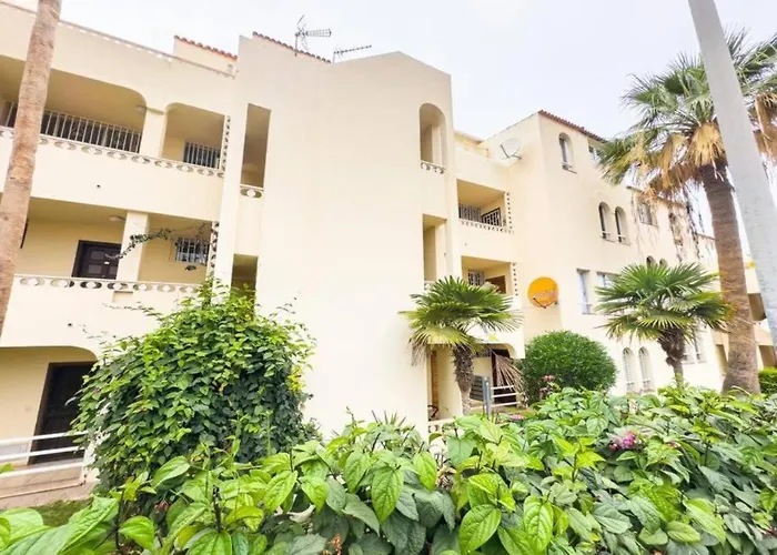 Sunny Vacation Home 3Br Retreat By The Ocean
