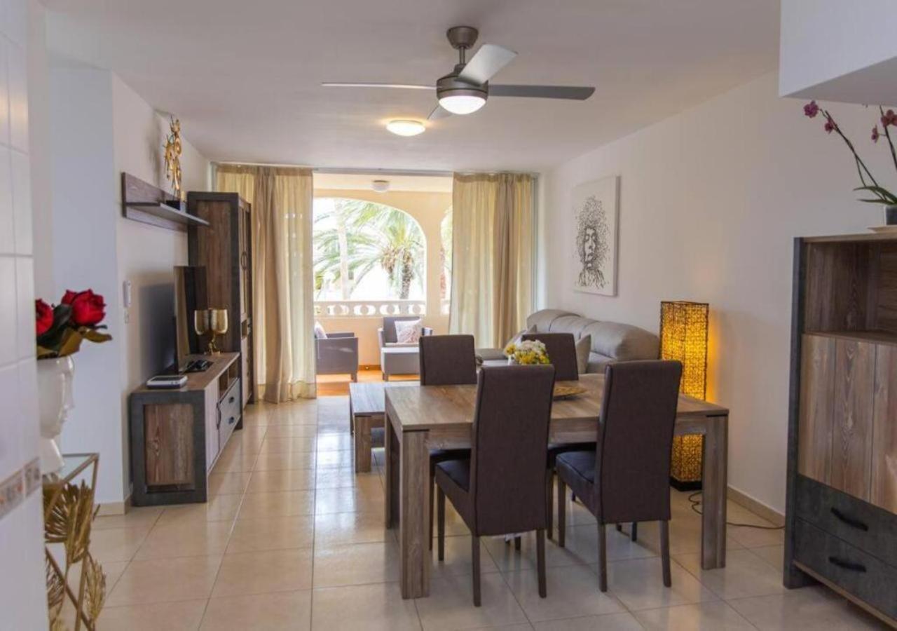 Sunny Vacation 3br Retreat By The Ocean Apartment