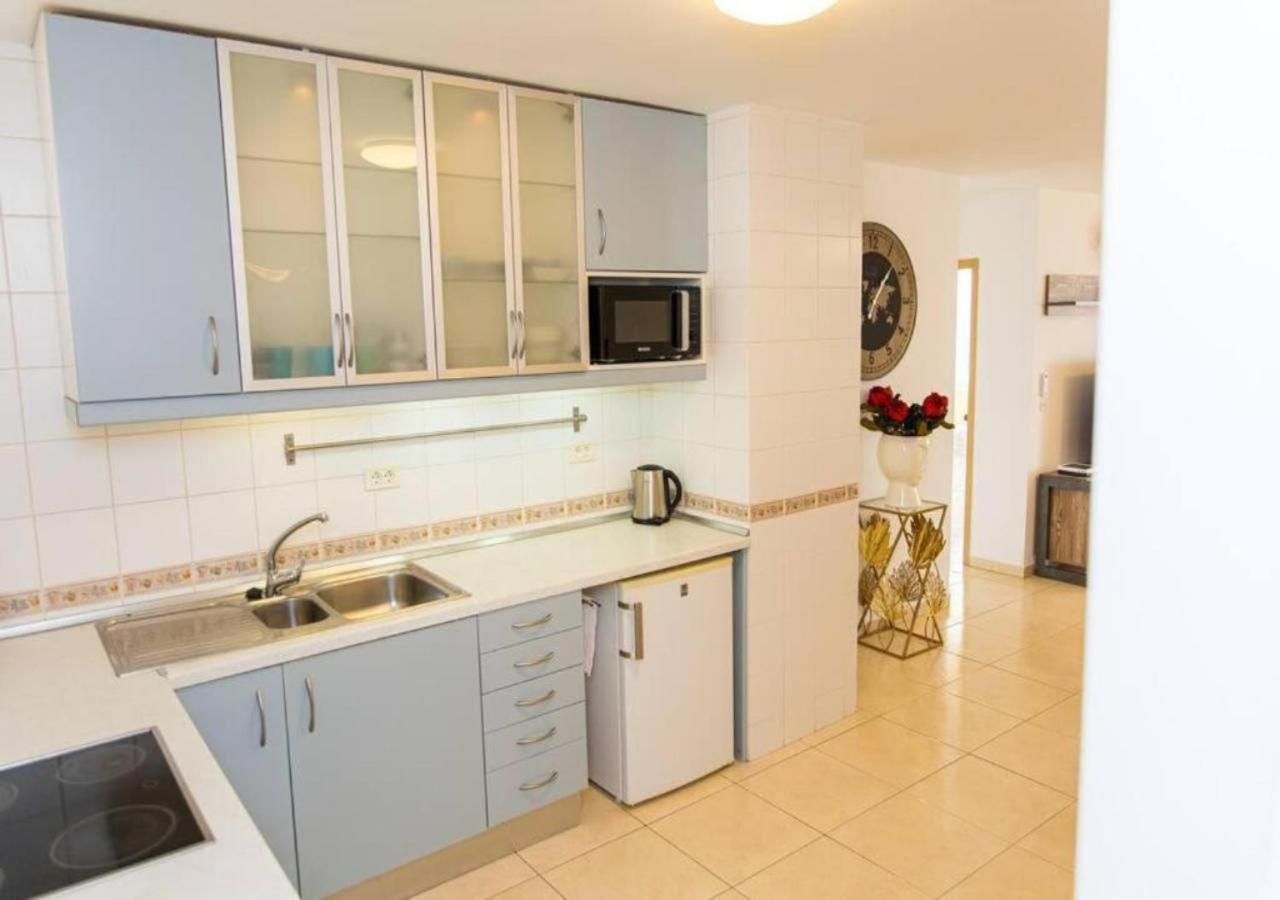 Sunny Vacation 3br Retreat By The Ocean Apartment